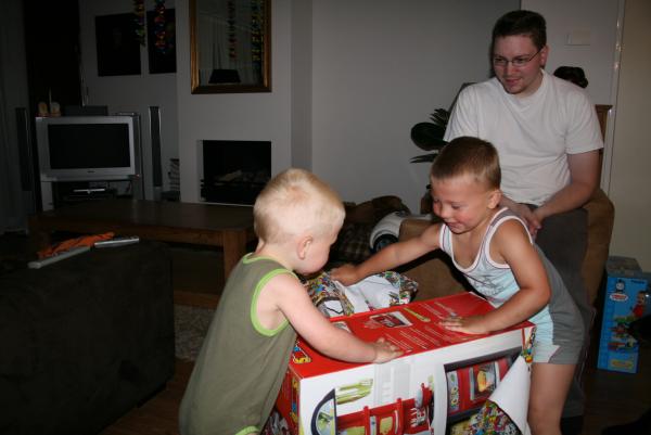 Jesse 2 jaar., geplaatst door mama Lizanne op 2007-08-17