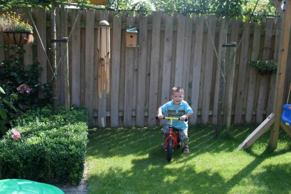 Jesse 2 jaar., geplaatst door mama Lizanne op 2007-08-18