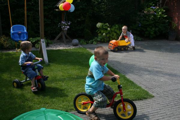 Jesse 2 jaar., geplaatst door mama Lizanne op 2007-08-18