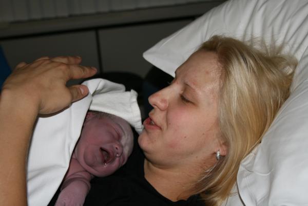 Alana net geboren., geplaatst door mama Lizanne op 2007-11-03