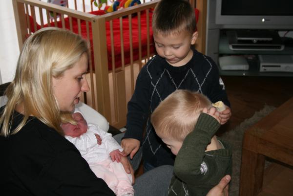 Alana net geboren., geplaatst door mama Lizanne op 2007-11-03