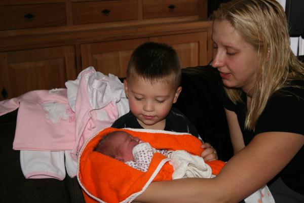 Alana net geboren., geplaatst door mama Lizanne op 2007-11-03