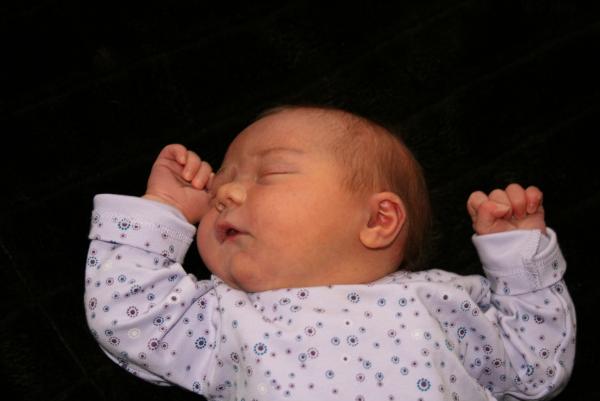 Alana dag 3., geplaatst door mama Lizanne op 2007-11-05