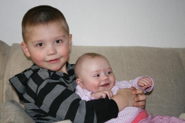 Merijn en Alana., geplaatst door mama Lizanne op 2008-03-10