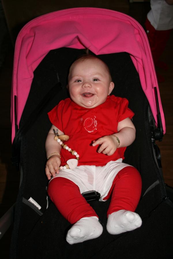 Alana, geplaatst door mama Lizanne op 2008-05-08