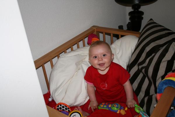 Alana kan zitten!, geplaatst door mama Lizanne op 2008-05-15