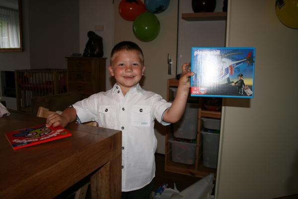 Merijn 4 jaar!, geplaatst door mama Lizanne op 2008-06-12