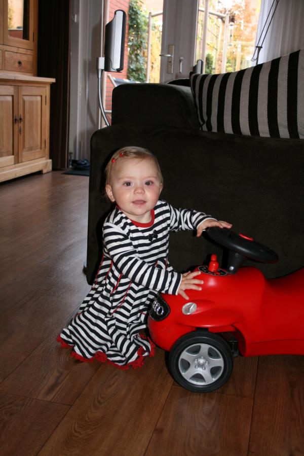 Alana 1 jaar!, geplaatst door mama Lizanne op 2008-11-11