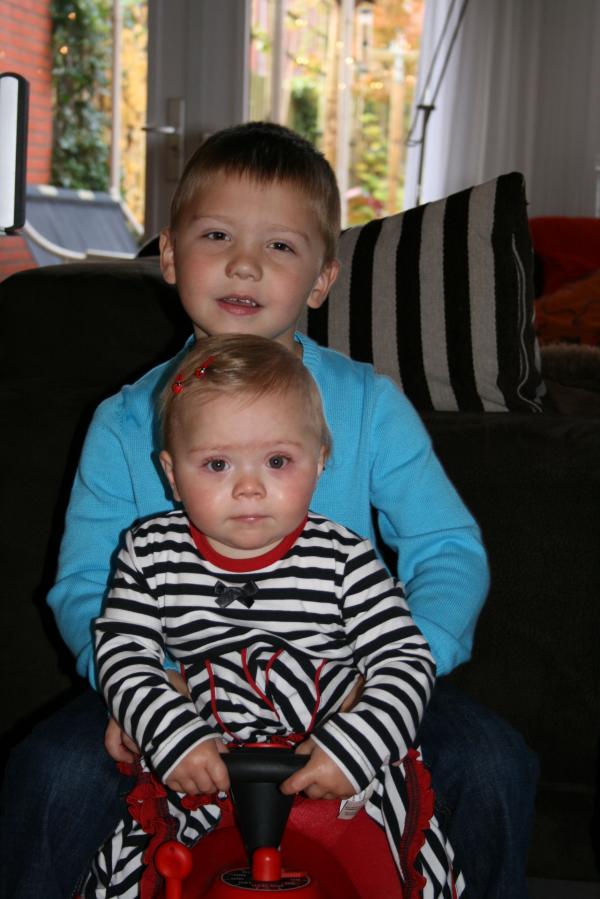 Alana 1 jaar!, geplaatst door mama Lizanne op 2008-11-11