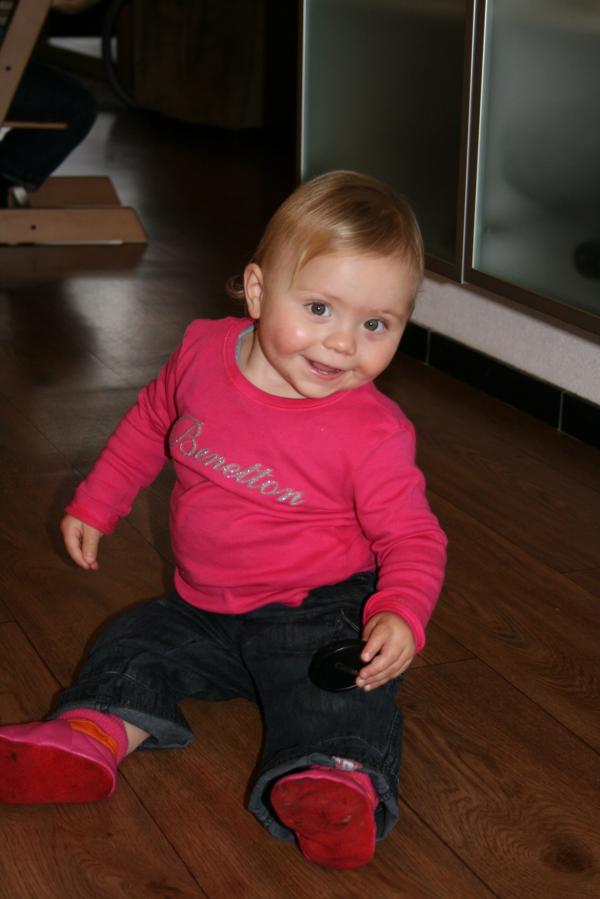 Alana danssen!, geplaatst door mama Lizanne op 2008-11-11