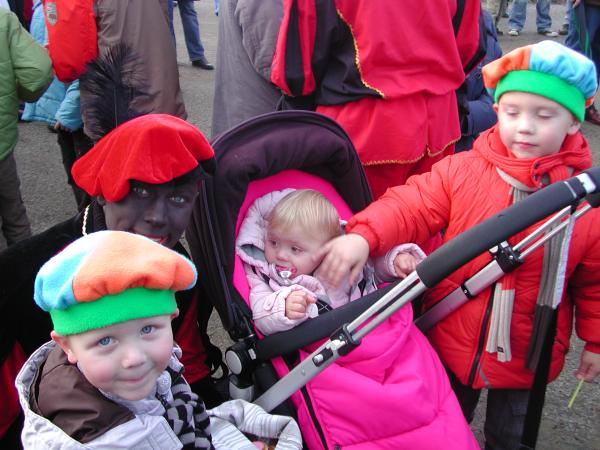 Merijn, Jesse en Alana bij Sinterklaas!, geplaatst door mama Lizanne op 2008-11-16