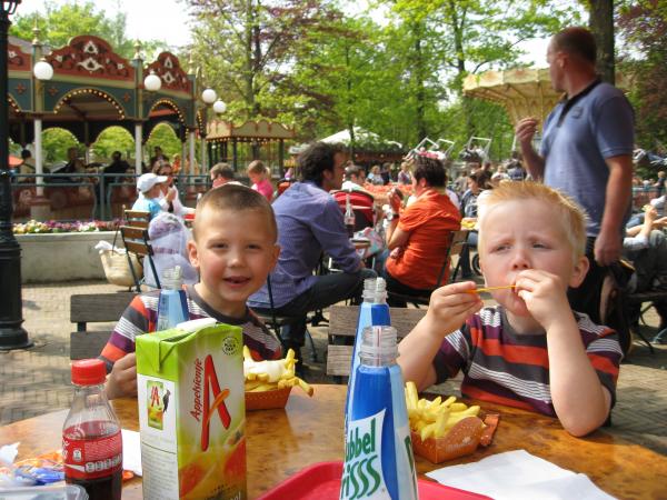 In de efteling!, geplaatst door mama Lizanne op 2009-05-19