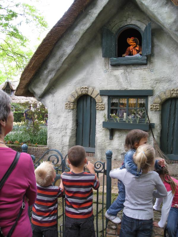 In de efteling!, geplaatst door mama Lizanne op 2009-05-25