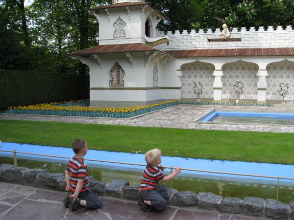In de efteling!, geplaatst door mama Lizanne op 2009-05-25