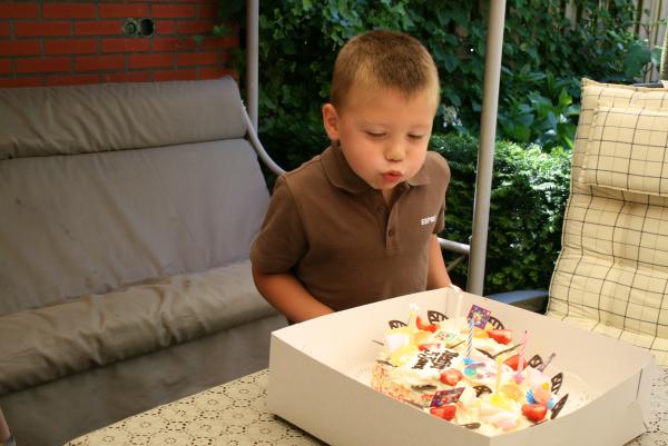 Merijn 5 jaar!, geplaatst door mama Lizanne op 2009-06-06