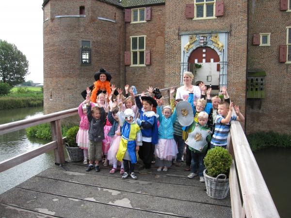 Merijn op kasteel Amersooyen, geplaatst door mama Lizanne op 2009-06-11