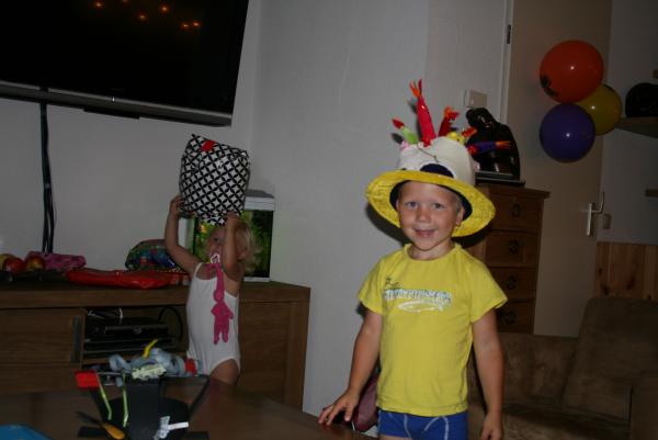 Jesse 4 jaar!, geplaatst door mama Lizanne op 2009-10-19