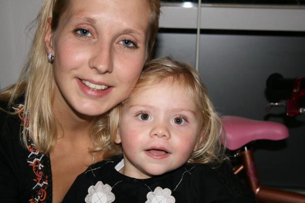 Alana 2 jaar!, geplaatst door mama Lizanne op 2009-11-02