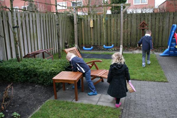 Pasen 2010, geplaatst door mama Lizanne op 2010-06-02