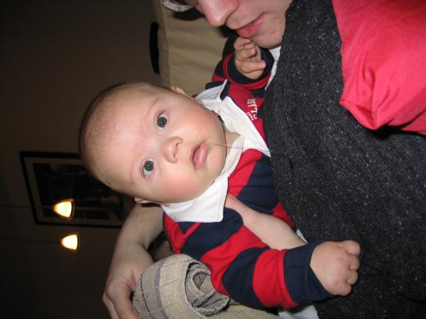 Merijn kwijlt wat af., geplaatst door mama Lizanne op 2004-11-05