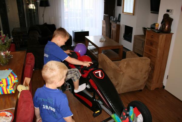 Merijn 6 jaar!, geplaatst door mama Lizanne op 2010-06-02