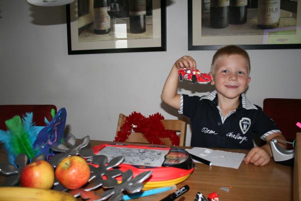 Jesse 5 jaar!, geplaatst door mama Lizanne op 2011-01-09