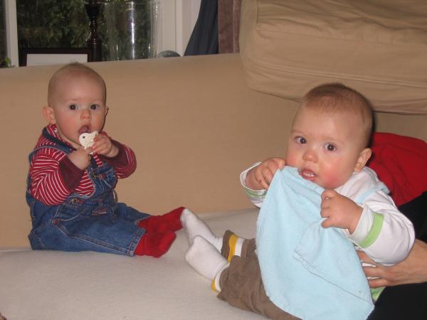 Merijn samen met Thijme., geplaatst door mama Lizanne op 2005-03-16