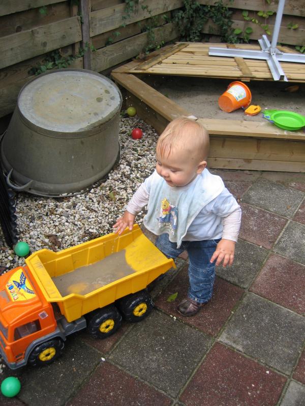 Merijn grote pret., geplaatst door mama Lizanne op 2005-09-01