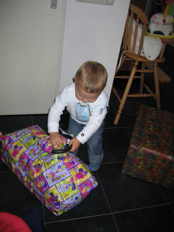 Merijn zijn 2e verjaardag!, geplaatst door mama Lizanne op 2006-05-29