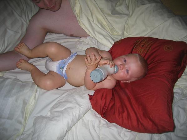 Jesse op vakantie., geplaatst door mama Lizanne op 2006-08-01