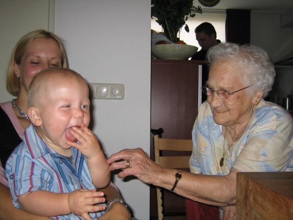 Jesse 1 jaar., geplaatst door mama Lizanne op 2006-08-19