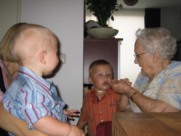 Jesse 1 jaar., geplaatst door mama Lizanne op 2006-08-19