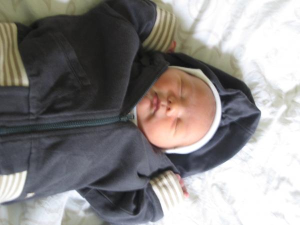 Merijn in black, geplaatst door papa Boudewijn op 2004-06-08