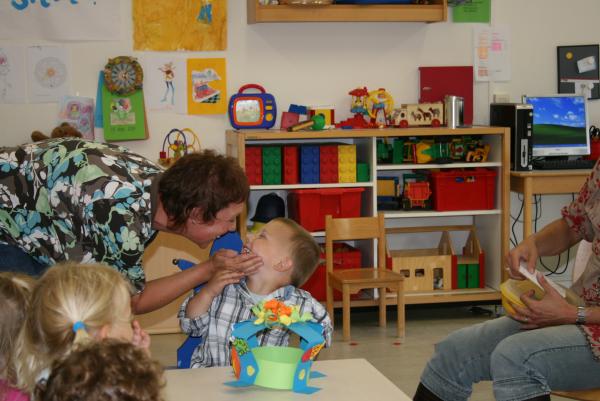 Merijn trakteren Peuterspeelzaal, geplaatst door mama Lizanne op 2007-07-17