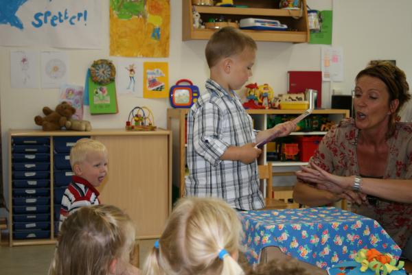 Merijn trakteren Peuterspeelzaal, geplaatst door mama Lizanne op 2007-08-15