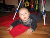 Merijn bijna aan het kruipen., geplaatst door mama Lizanne op 2004-11-17